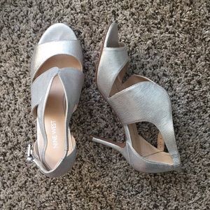 Nine West Silver Open Toe Heeled Sandal EUC